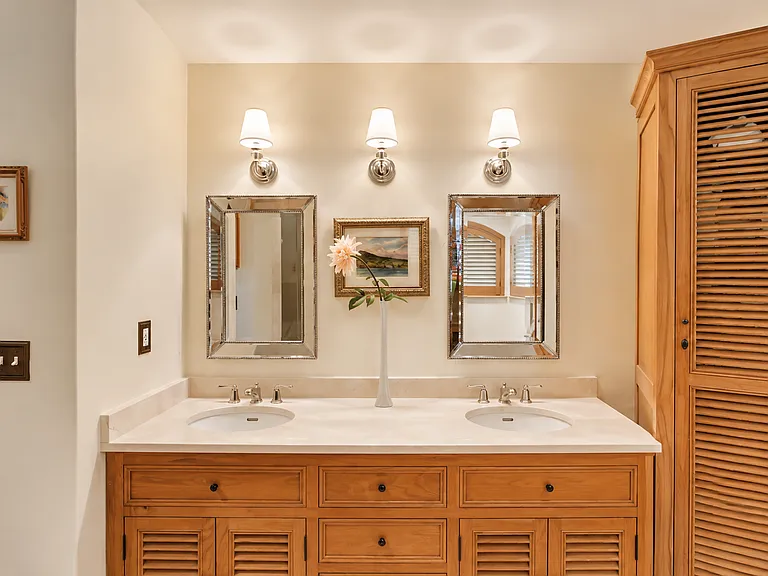 13600 Lake Shore Dr — Photo 18