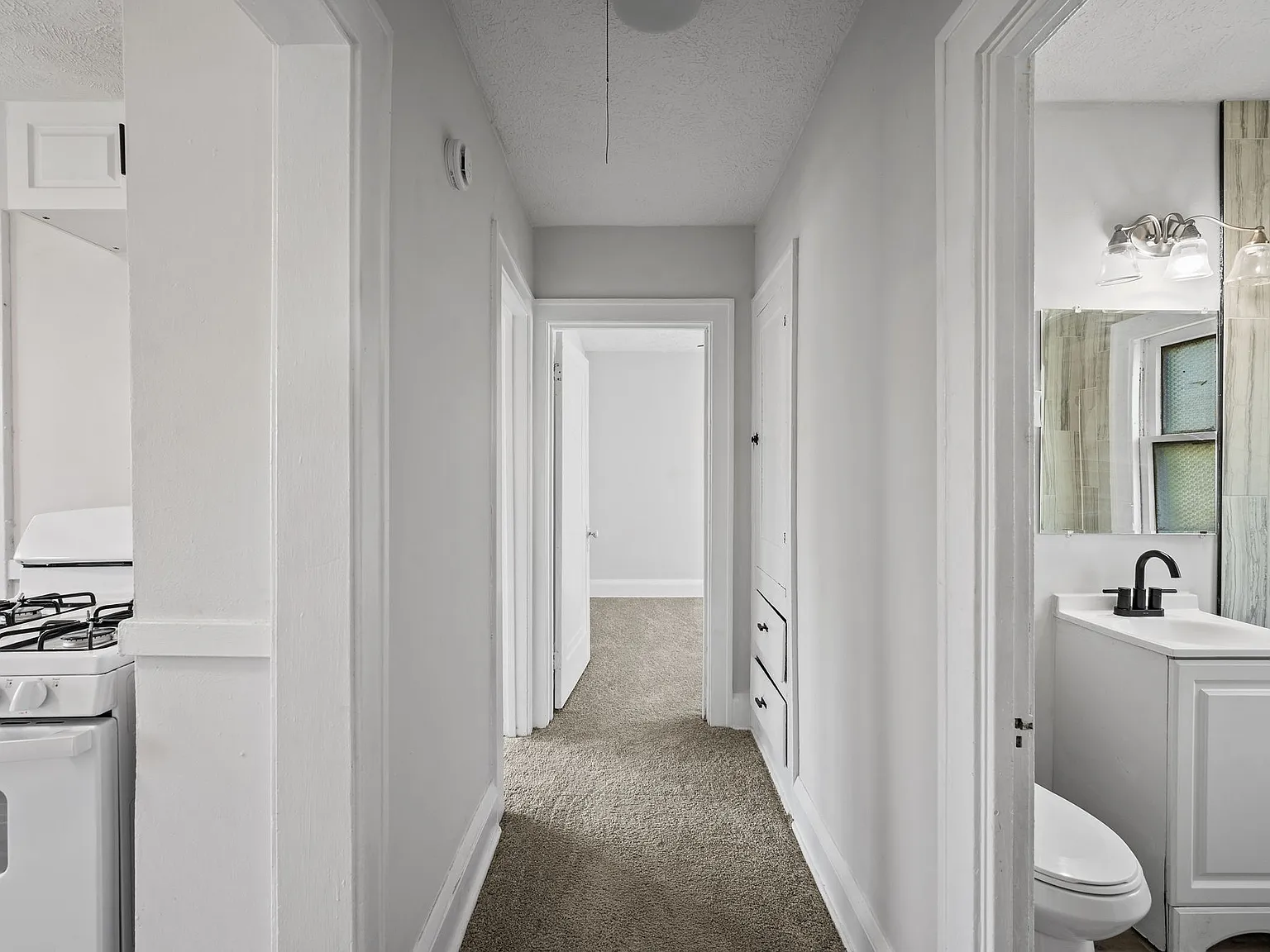 2 bed, 1123 sqft, $1,100 — Photo 4
