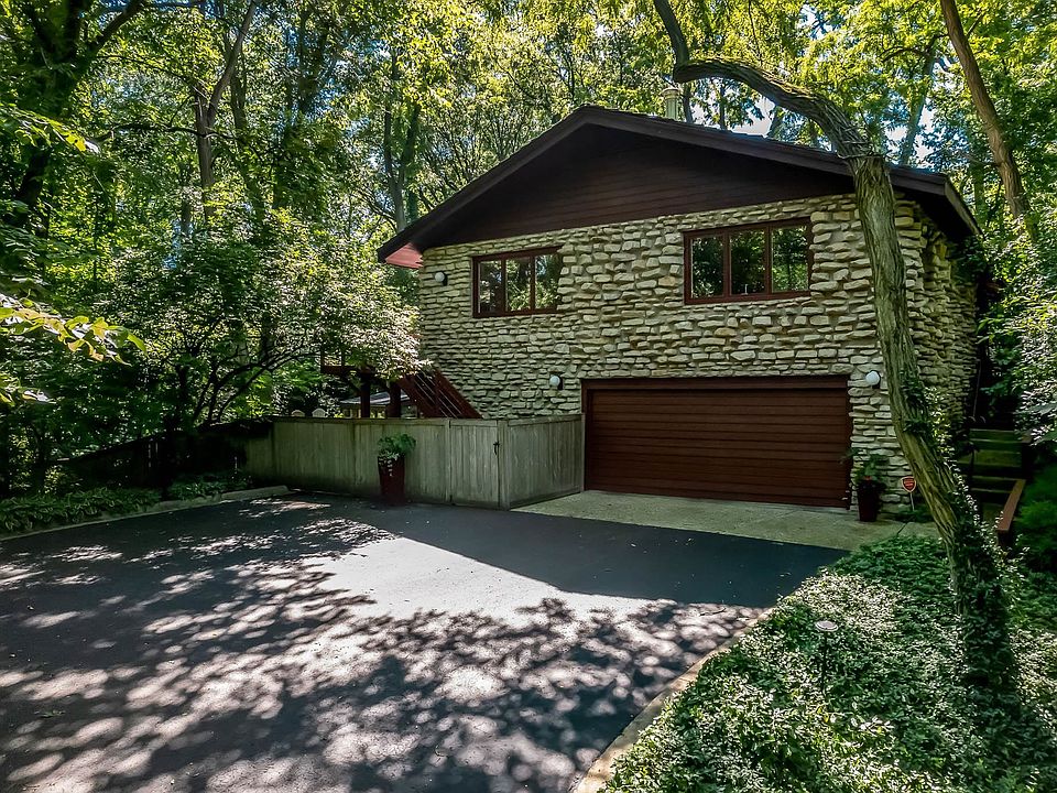 1st image of 2404 Cerro Vista Dr