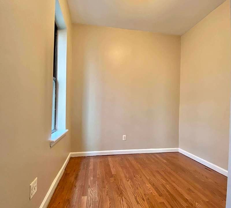 2nd image of 512 E 80th St #10C