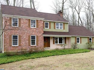 27 Woodland Cir, Downingtown, PA 19335