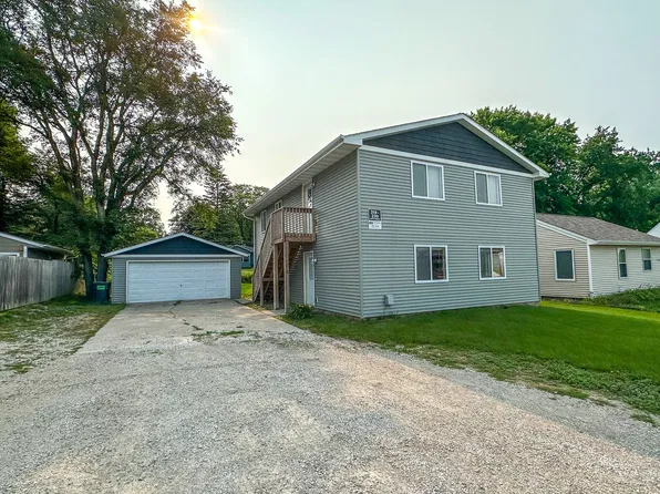 218 S Dakota Ave, Ames, IA 50014