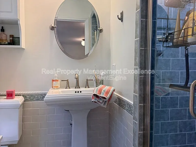 1208 Nottingham Dr — Photo 23