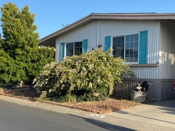 1001 Sylmar Ave Space 110, Clovis, CA 93612