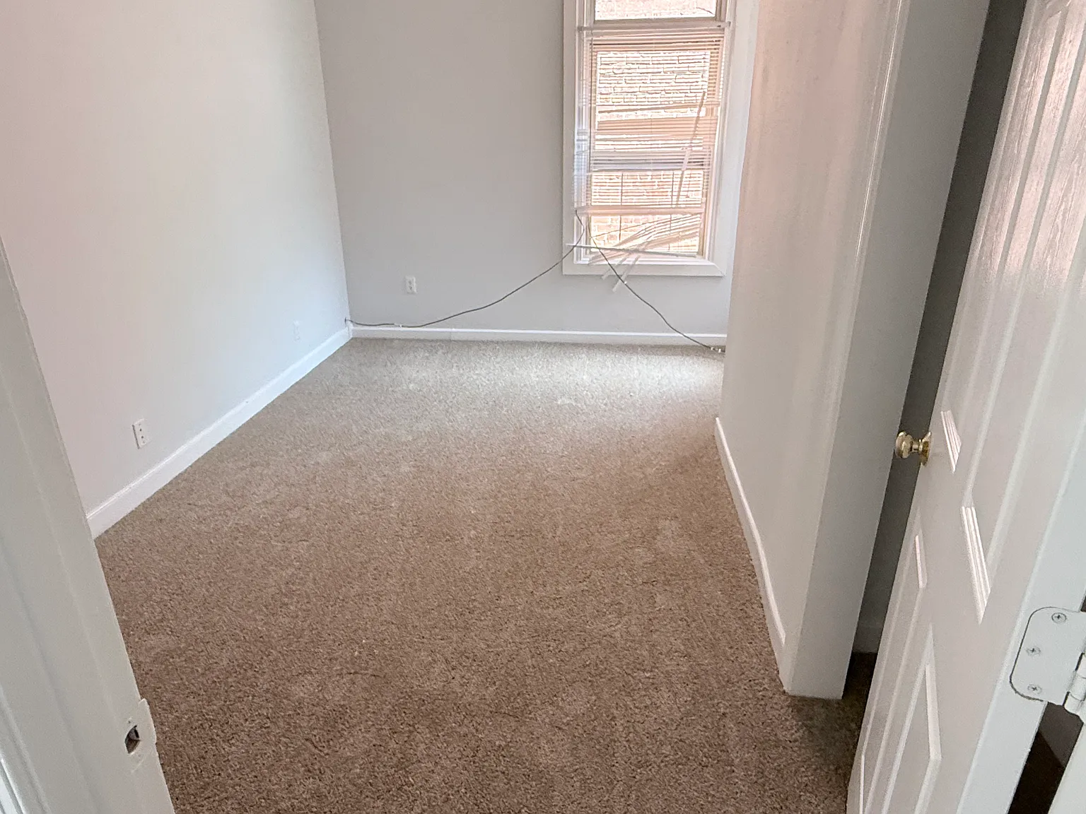 3 bed, $2,000 — Photo 4