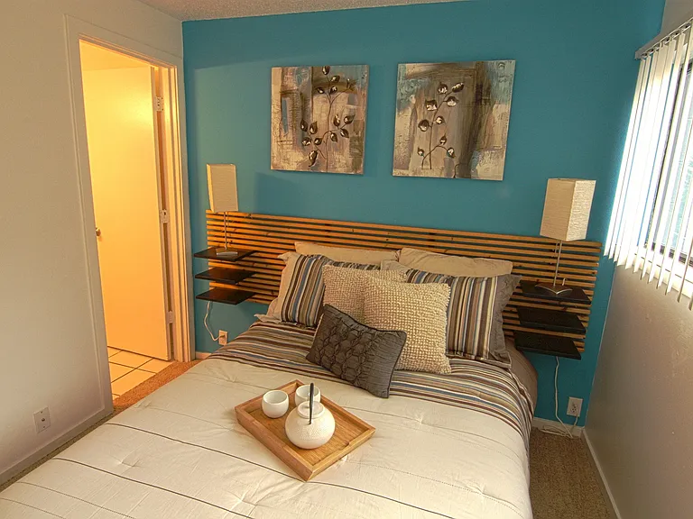 Monticello Apartments — Photo 32