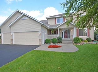 9214 Cheney Trl, Inver Grove Heights, MN 55076