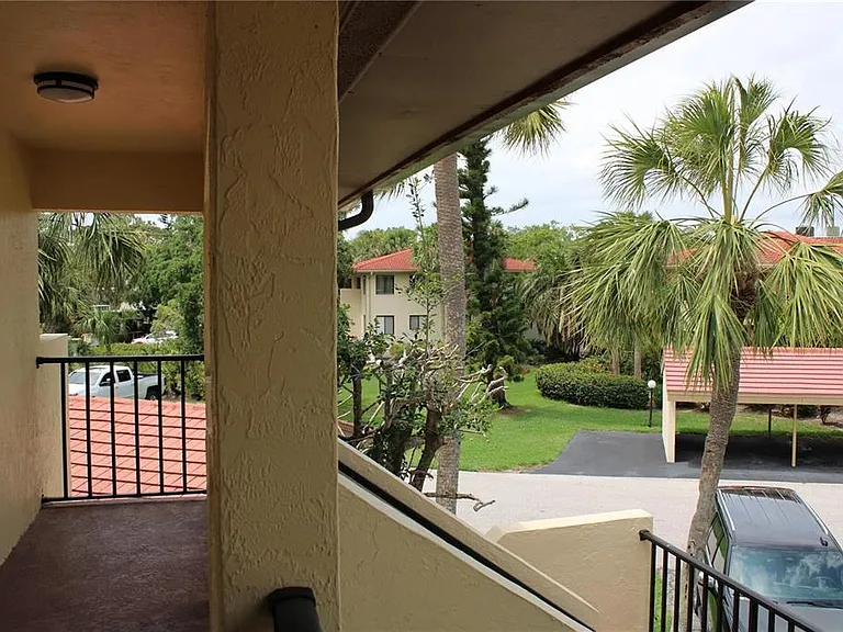 6472 Seagull Dr #306 — Photo 36