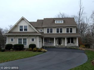 7319 Gordons Rd, Falls Church, VA 22043