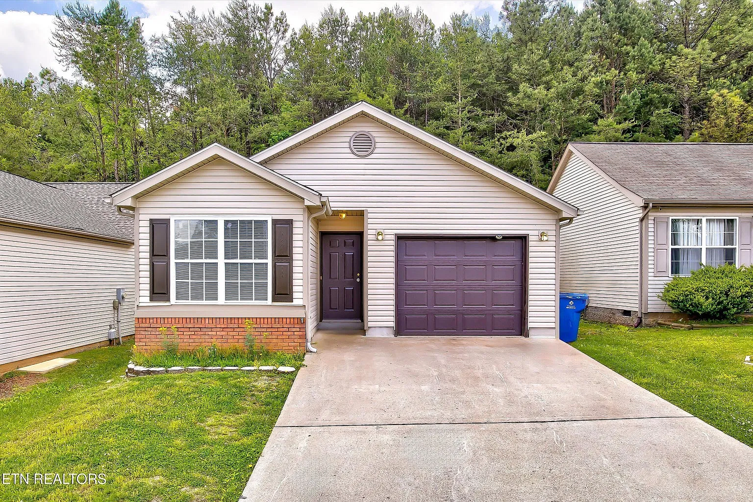 3 bed, 1350 sqft, $1,995 — Photo 1
