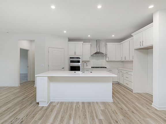 4th image of 5317 Spyglass Dr
