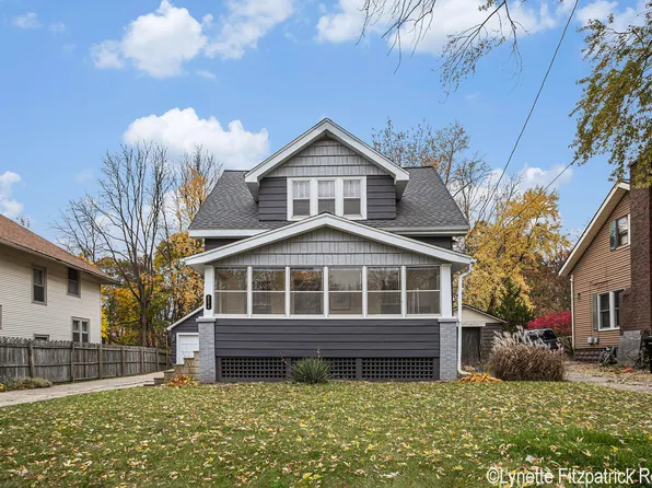664 Ferris St NW, Grand Rapids, MI 49544