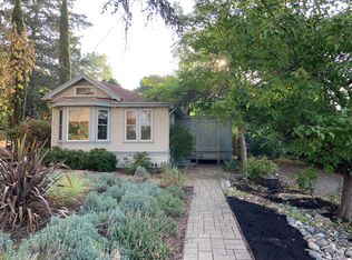 712 College St, Healdsburg, CA 95448