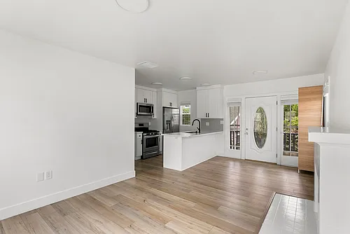 743 3/4 N Occidental Blvd #3/4 — Photo 1