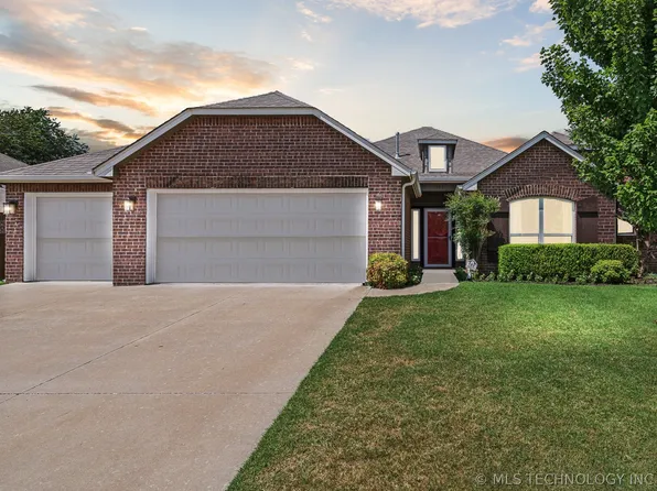 1305 E 134th St, Glenpool, OK 74033
