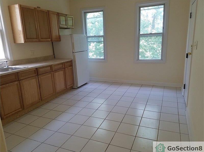 1st image of 527 S 21st St #3