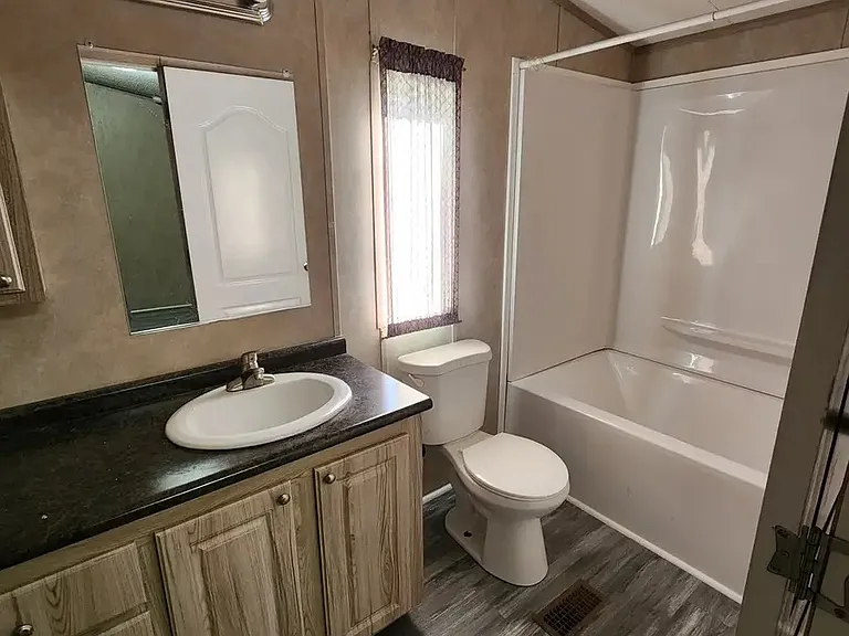 101 Stoney Creek Dr #15 — Photo 6