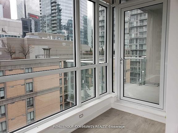 5th image of 199 Richmond St W #1602