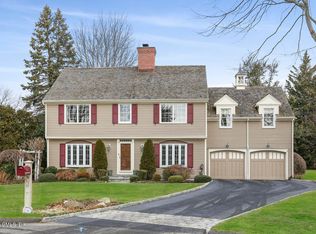 22 Half Moon Way, Stamford, CT 06902