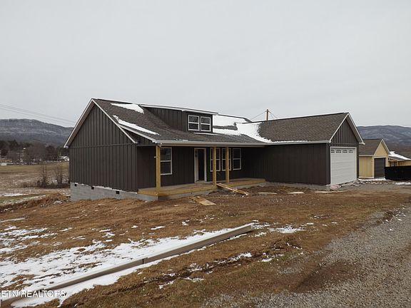 2nd image of 935 Shawanee Rd