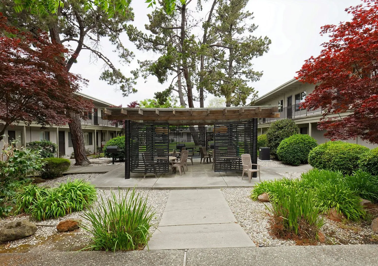 Garden Park Apartments — Photo 4