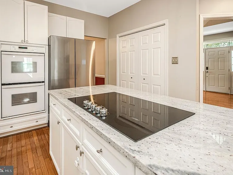15385 Windsong Ln — Photo 18