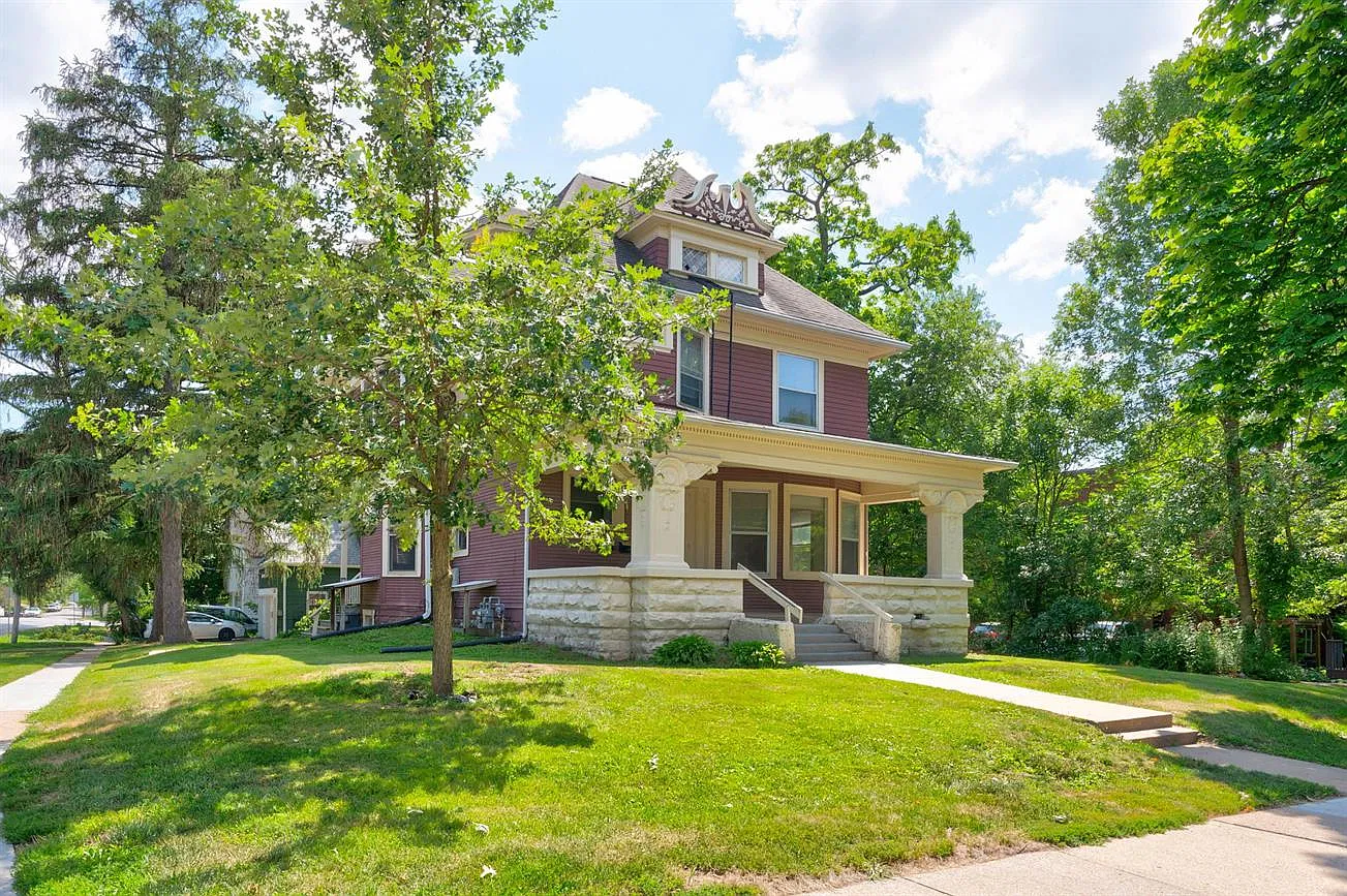 8 bed, $4,600 — Photo 3