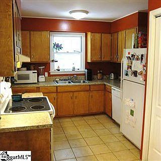 5th image of 29 Idlewood Dr