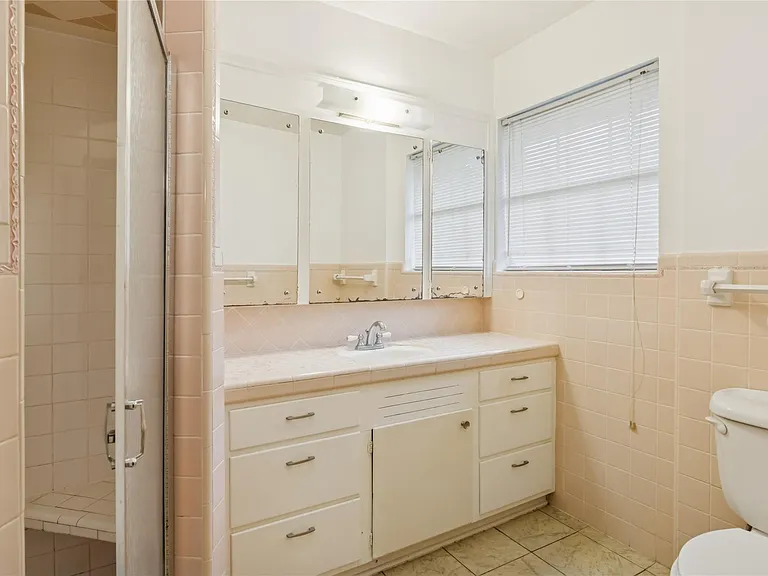 2303 Kipling St — Photo 22