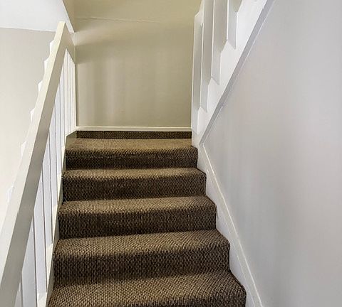5th image of 109 Lionsgate Dr