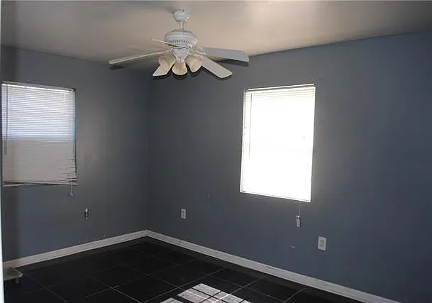2328 Nashville Ave — Photo 6