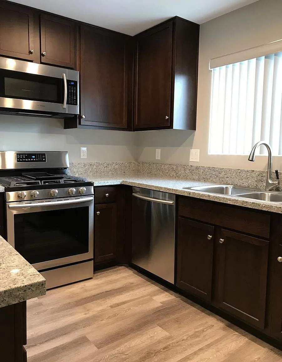 642 Florida St — Photo 3