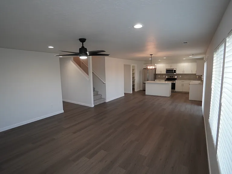 5813 W Stavros St — Photo 6