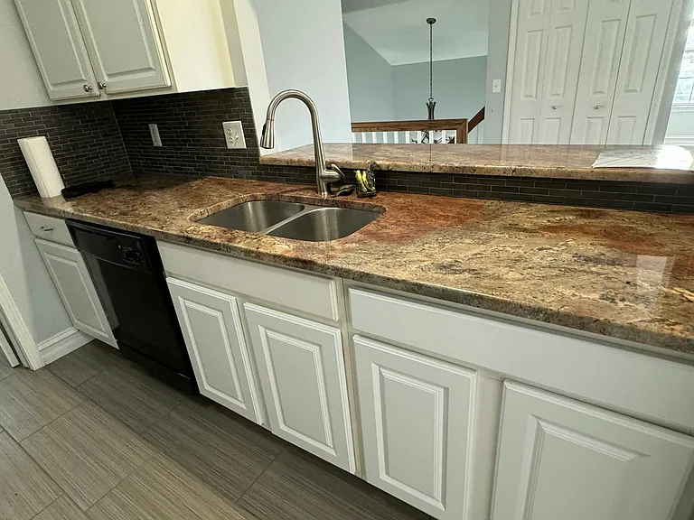 42891 Richmond Dr — Photo 3