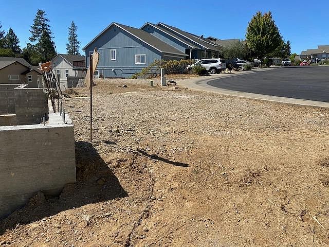 1st image of 13036 Sweetbriar Ct