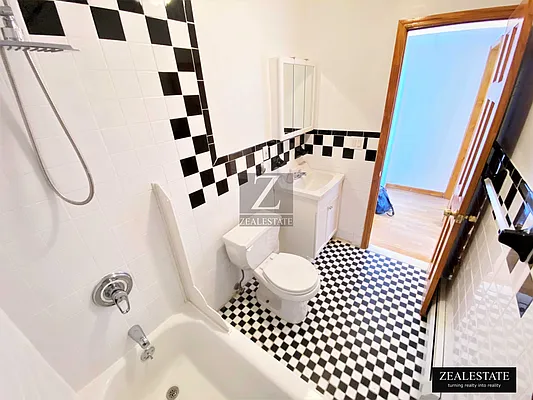 Rented by ZealEstate Group Inc | media 42