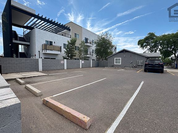5th image of 1455 E Taylor St APT 2