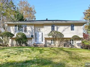 384 Lafayette Rd, Harrington Park, NJ 07640