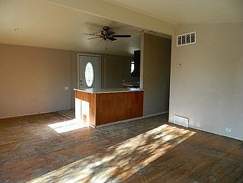 2nd image of 5520 Evergreen Ave