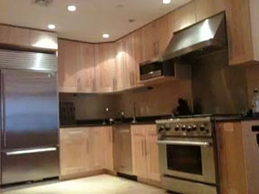 Rented by R New York | media 11