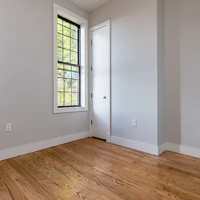 Rented by Blue Egg Realty Corp | media 70