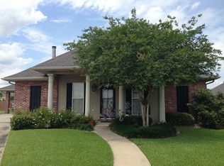 114 Wimbleton St, Houma, LA 70360