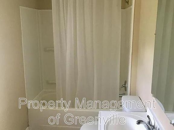 3rd image of 420 West Ave