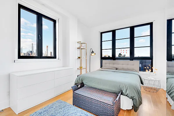 Sold by SERHANT. | media 6