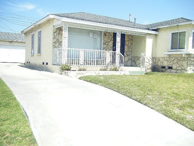 2nd image of 1031 W 133rd St