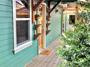 549 N 82nd St, Seattle, WA 98103