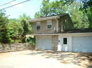 1023 Vineland Rd, Saint Joseph, MI 49085