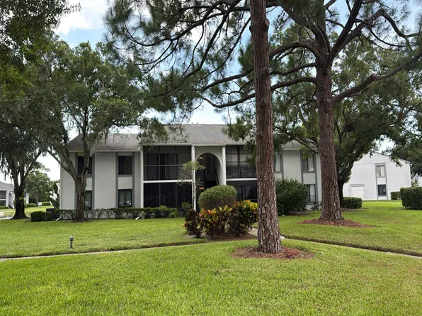 1225 Pine Ridge Cir W APT A2, Tarpon Springs, FL 34688