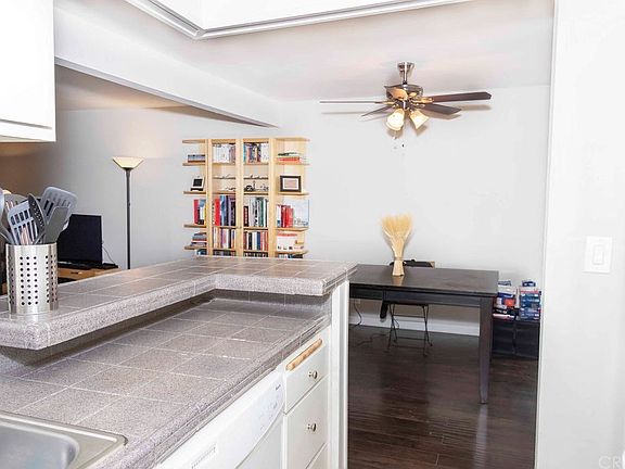 4th image of 18620 Hatteras St Unit 128