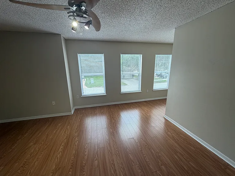 6327 Tabogi Trl — Photo 13